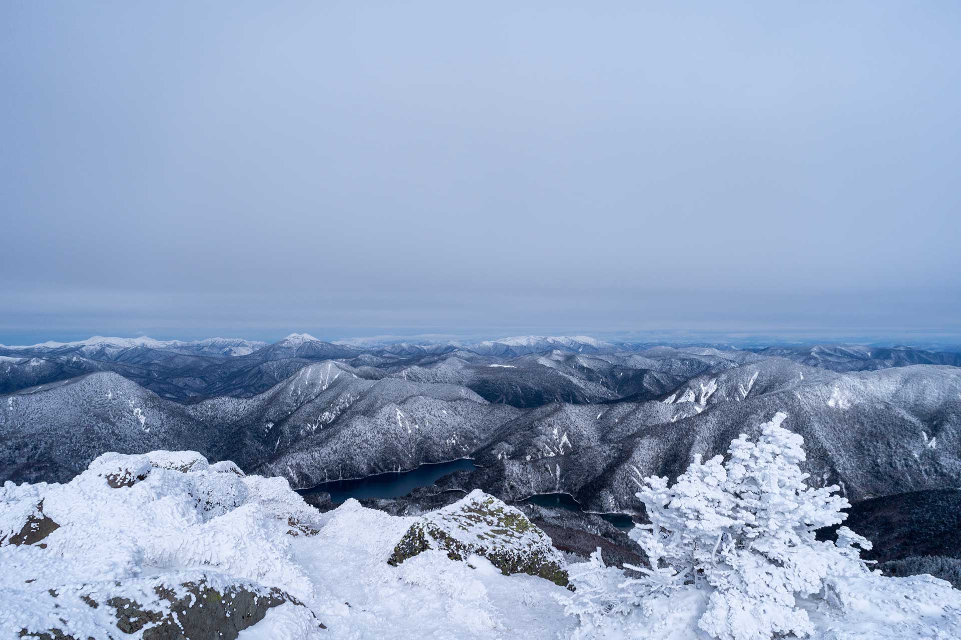 ツルツル急登にビビり散らかし10分で降りてきた話／菅沼から日光白根山