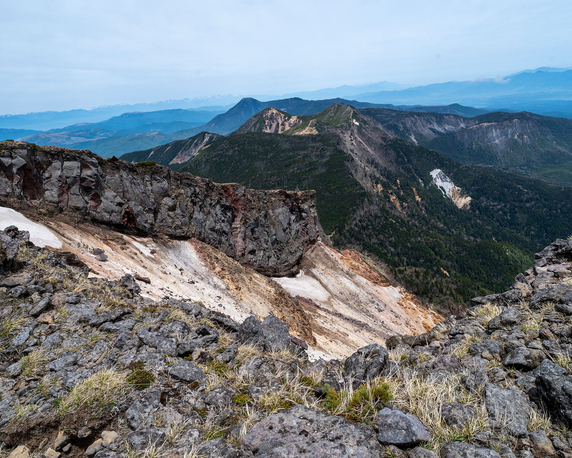 馬蹄形の爆裂火口