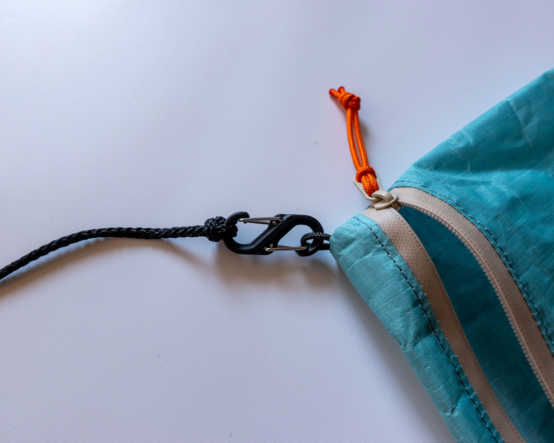 100均カナビラで連結