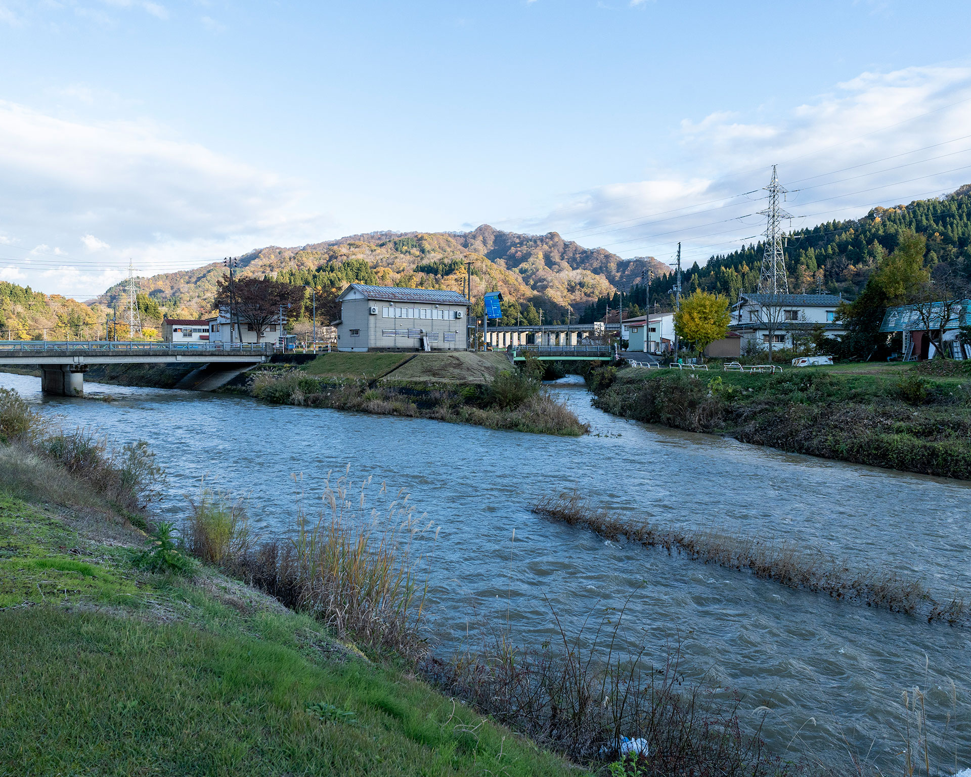 東頸城郡浦川原村虫川