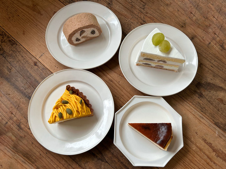 渋谷の人気ケーキ店の絶品デザート4種盛り合わせ、モンブラン・ショートケーキ・ロールケーキ
