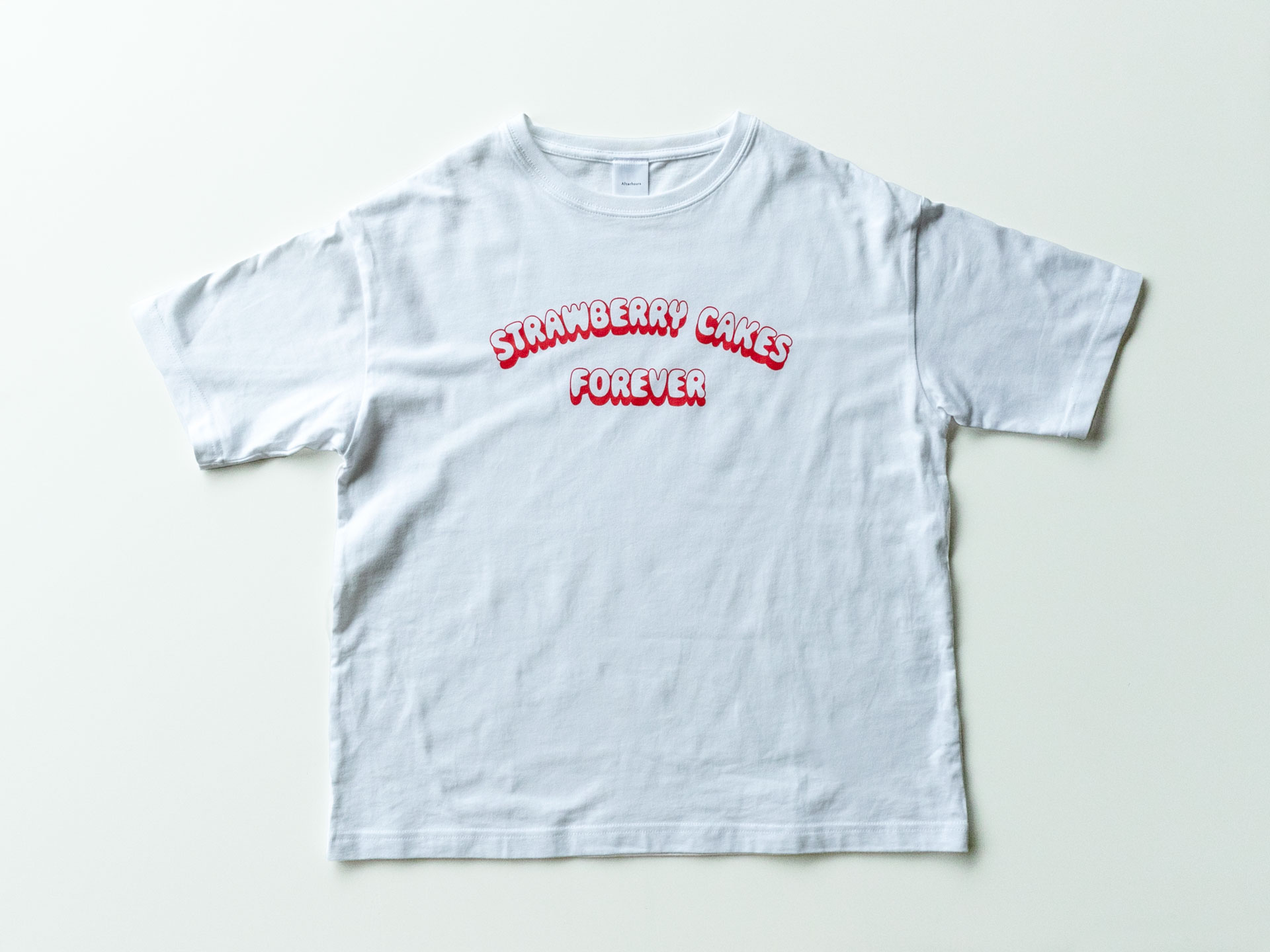 Afterhours T-Shirt「STRAWBERRY CAKES FOREVER」