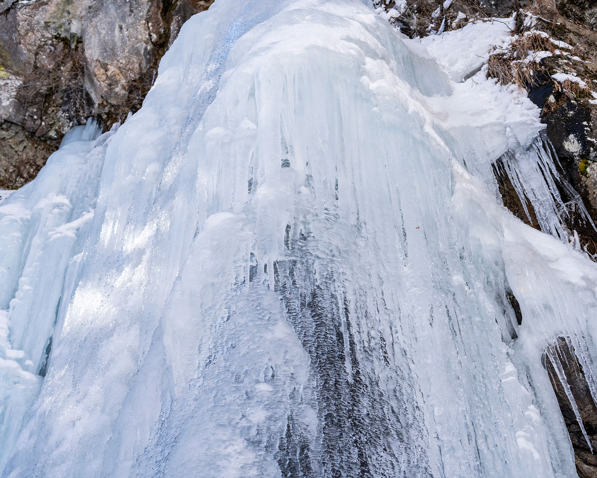 庵滝の氷瀑